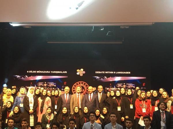 6 Dilde Münazara Yarışmalarının Türkiye Finali İstanbulda Yapıldı
