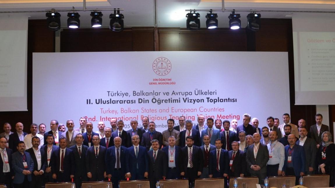 Balkanlar ve Avrupa'daki 12 Ülkeden 80 Temsilcinin Katılımıyla II. Uluslararası Din Öğretimi Vizyon Toplantısı İstanbul'da Gerçekleştirildi.
