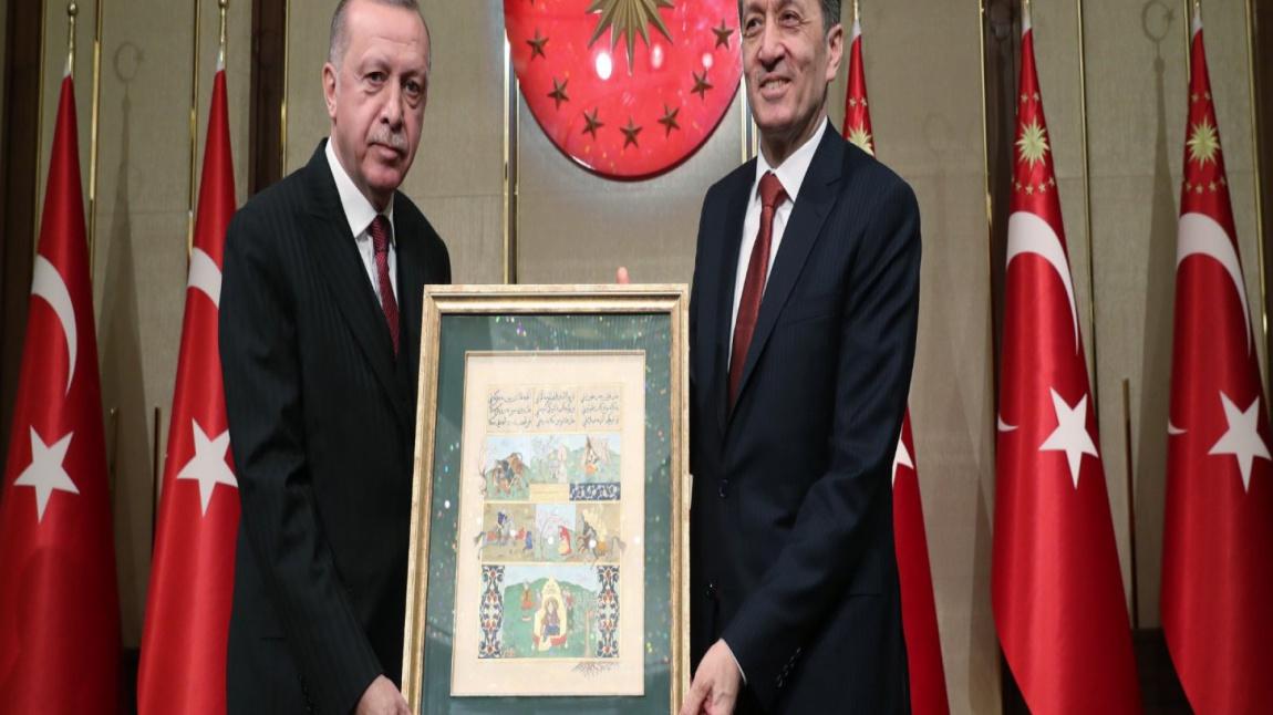 Cumhurbaşkanımız Sayın Recep Tayyip Erdoğan, Cumhurbaşkanlığı Külliyesi Sergi Salonunda Gerçekleştirilen 