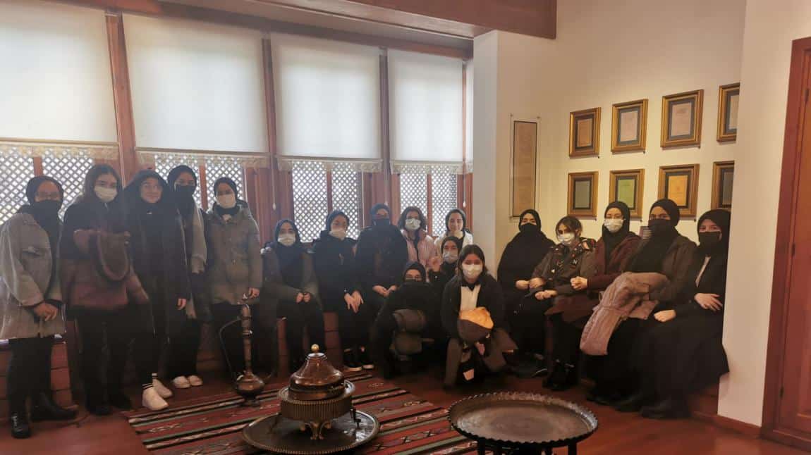 10/B Sınıfı Öğrencilerimizin '' Taceddin Dergahı '' Gezisi
