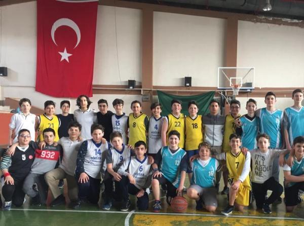 Bir Ses İki Nefes İki Hareket Spor Turnuvası Basketbol ve Futbol maçlarıyla devam ediyor.