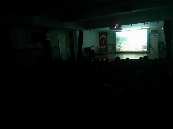 Ortaokul Öğrencilerimize Yönelik 3D Sinema Gösterimi Gerçekleştirildi.