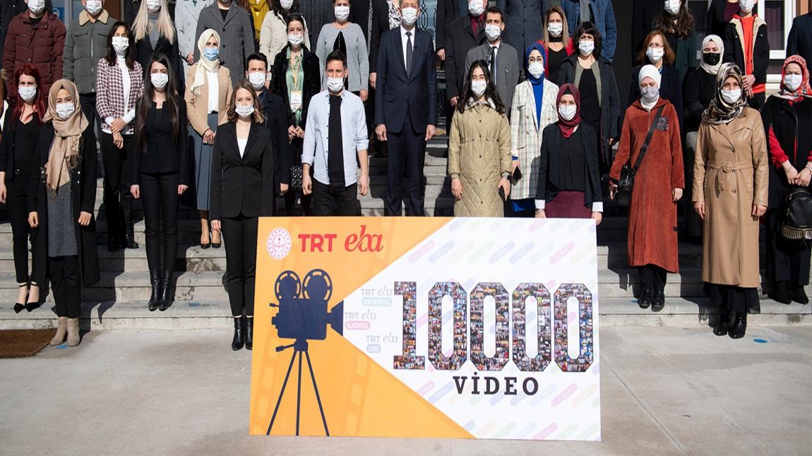 EBA TV Öğretmenleri 10 Ayda 10.000 Ders Videosu İle Rekora İmza Attı