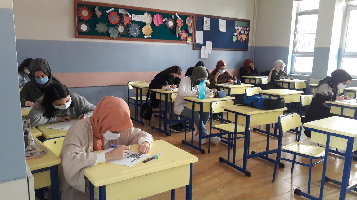12.Sınıf Öğrencilerimizin Arapça Dersi Sınavı Gerçekleştirildi